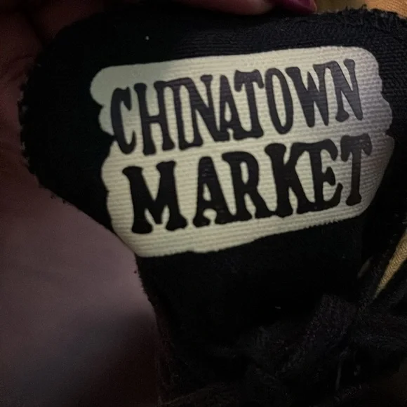 Converse Limited Edition China Town Glow in the Dark Batman Size 9 - Picture 9 of 9